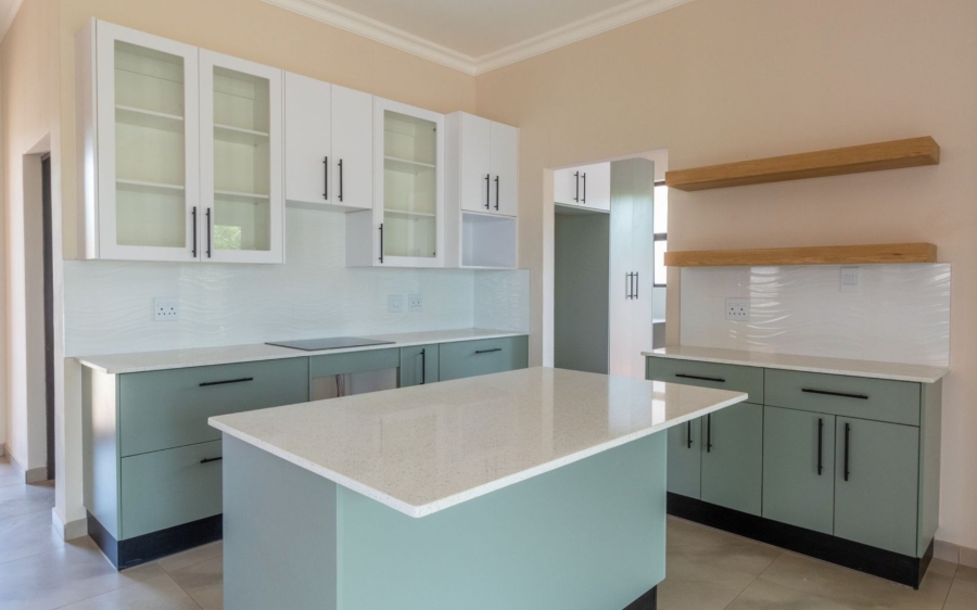 2 Bedroom Property for Sale in Xanadu North West